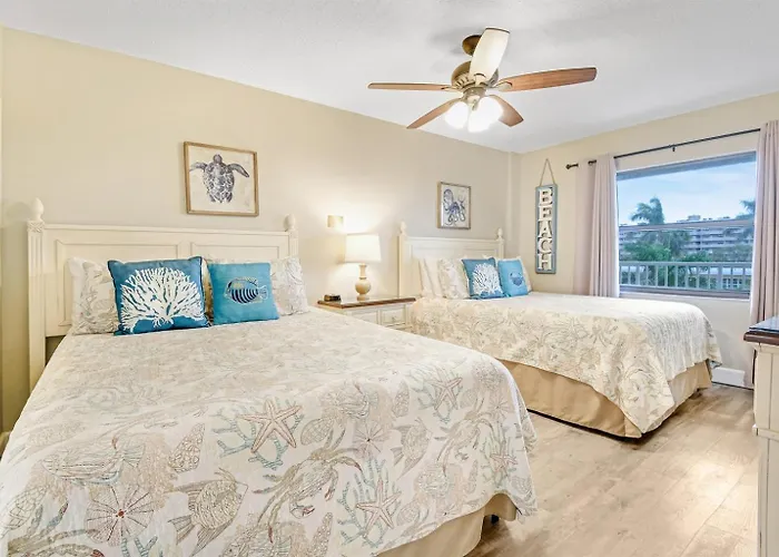Oceanfront Seagate With Heated Pool Apartamento *