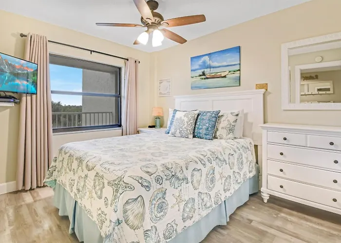 Oceanfront Seagate With Heated Pool Apartamento *